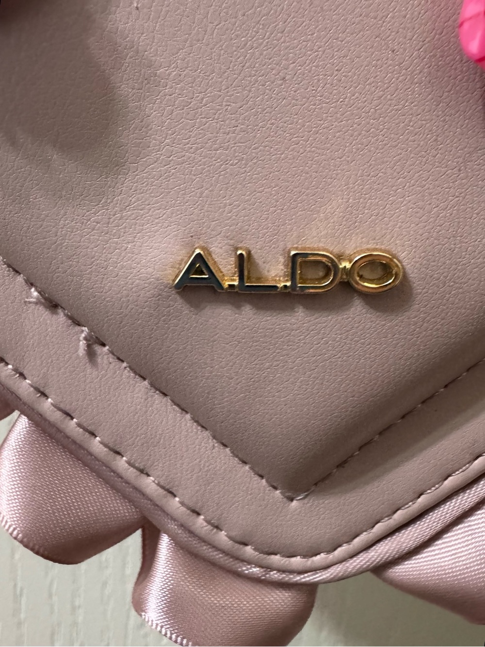 Rare Aldo mauve shaped heart coquette ruffle trim rose purse crossbody bag - Ltd - Picture 3 of 12